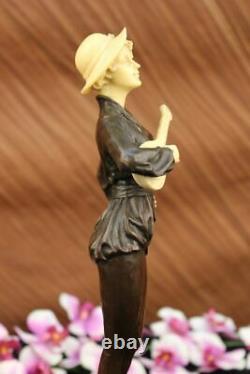 Art Déco Femme Playing Guitare Avec Elle Fille Bronze Sculpture Marbre Figurine