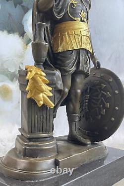 Art Déco Grand Romain Warrior Bronze Sculpture Marbre Base Figurine Doré