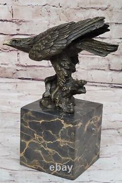 Art Déco Vienne Bronze Falcon Américain Aigle Bronze Sculpture Statue