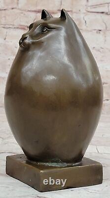 Art Moderne Bronze- Fat Chat, Signée Milo Un Hommage À Botero Bronze Sculpture