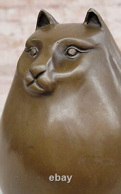 Art Moderne Bronze- Fat Chat, Signée Milo Un Hommage À Botero Bronze Sculpture