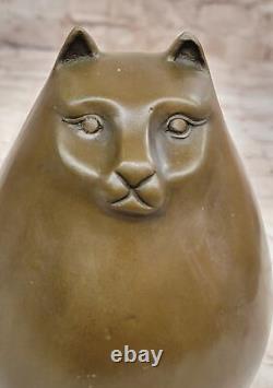 Art Moderne Bronze- Fat Chat, Signée Milo Un Hommage À Botero Bronze Sculpture