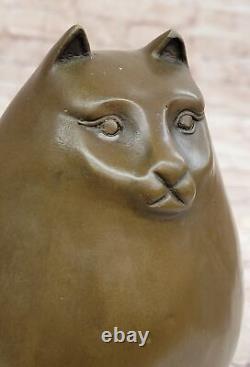 Art Moderne Bronze- Fat Chat, Signée Milo Un Hommage À Botero Bronze Sculpture