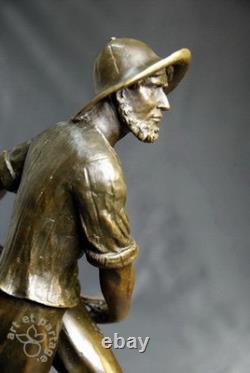 Art Nouveau- Pêcheur au filet signé d' Antoine Bofill sculpture en bronze