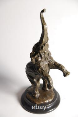 Art animalier- Éléphant debout Belle sculpture en bronze- signée Milo