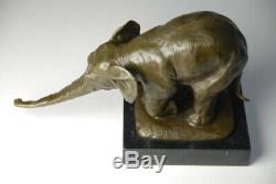 Art animalier- bel éléphanteau en bronze signé Bugatti envoi gratuit