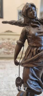 Beautifull Art Neauvau Statue of Fisherwoman signed by George Omer