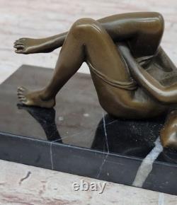 Belle Sculpture En Bronze Doré Art Nouveau Signée Figure Statue Fille Nue Décor