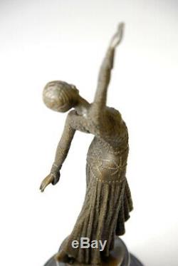 Belle sculpture- Art Nouveau de D. Chiparus- bronze- beaux détails
