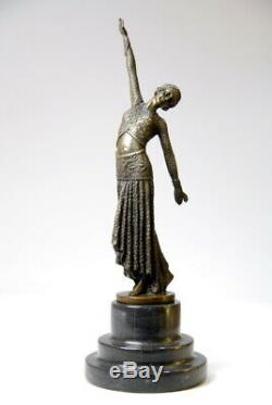 Belle sculpture- Art Nouveau de D. Chiparus- bronze- beaux détails- envoi gratui