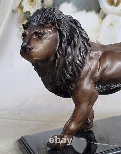 Bronze Classique Lion Rugissant Et Mountain Sculpture Par Moigniez Art Figurine