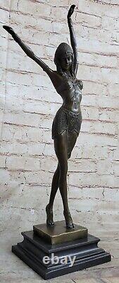 Bronze Sculpture Art Déco Danseuse Statue, Signée D. H. Fonte Figurine