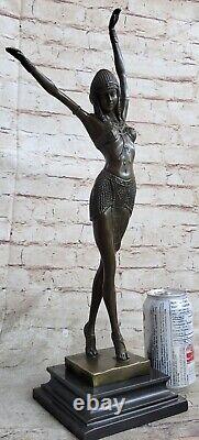 Bronze Sculpture Art Déco Danseuse Statue, Signée D. H. Fonte Figurine