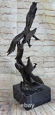 Bronze Sculpture Statue Très Large Original Deux Flying Aigle Marbre Art