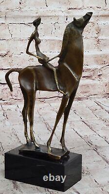 Bronze Sculpture par Dali Surréaliste Abstrait Art Moderne Fille Rider Statue