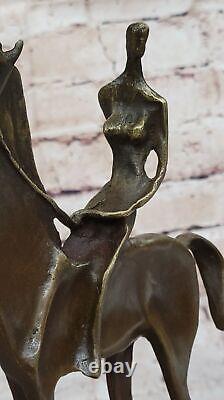 Bronze Sculpture par Dali Surréaliste Abstrait Art Moderne Fille Rider Statue