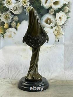 Bronze Statue Art Déco Arabe Dancing Girl Bronze Sculpture Signé Mavchi Solde