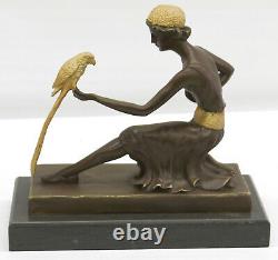 Bronze Style Art Nouveau Deco Sculpture Fille Avec / Perroquet Par Chiparus Nr