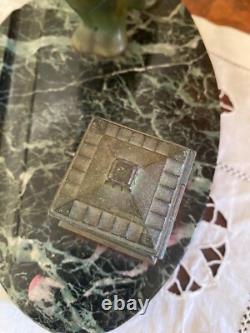 Bronze animalier art déco, sculpture en bronze, pour cet encrier socle en marbre