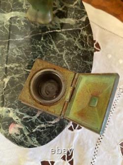 Bronze animalier art déco, sculpture en bronze, pour cet encrier socle en marbre