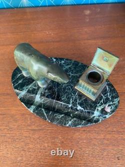 Bronze animalier art déco, sculpture en bronze, pour cet encrier socle en marbre