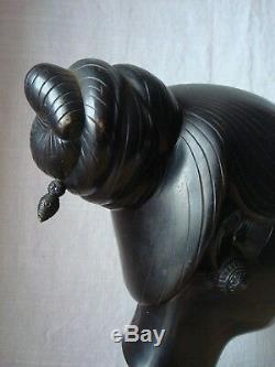 Bronze de Than Le N'GUYEN (1919-2003) Jeune Laotienne au chignon Asie art