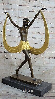 Chair Bronze Sculpture Art Déco Or Patine Froid Peinture Dancer Par Mirval Solde