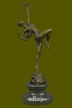 Chasseresse Diana Style Art Nouveau Musée Bronze Sculpture Statue Figurine T