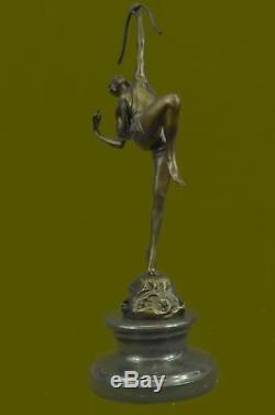 Chasseresse Diana Style Art Nouveau Musée Bronze Sculpture Statue Figurine T