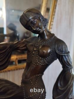 Danseuse Style Art Déco en Bronze Charme d'Orient d'après Chiparus (1886-1947)