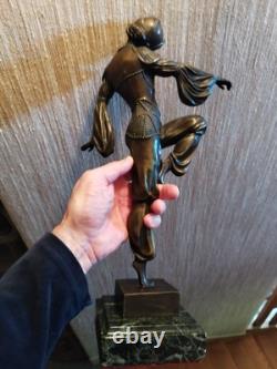 Danseuse Style Art Déco en Bronze Charme d'Orient d'après Chiparus (1886-1947)