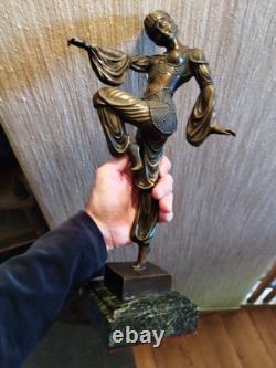 Danseuse Style Art Déco en Bronze Charme d'Orient d'après Chiparus (1886-1947)