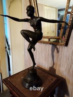 Danseuse Style Art Déco en Bronze d'après Ferdinand Preiss (1882-1943)