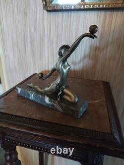Danseuse aux Boules Art Déco en Bronze Argenté 1920-1930