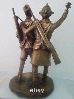 Demba et Dupont. Sculpture en bronze de l'artiste sénégalais Wamba. Art africain