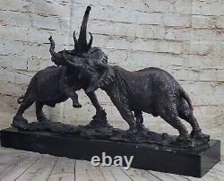 Éléphants En Bataille Bronze Sculpture Fonte Marbre Base Figurine Wild Vie Art