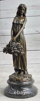 Exquis Bronze Art Déco Sculpture Voluptueux Femme'Holding' Fleur Panier