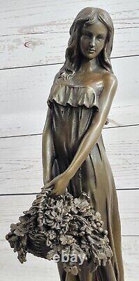 Exquis Bronze Art Déco Sculpture Voluptueux Femme'Holding' Fleur Panier