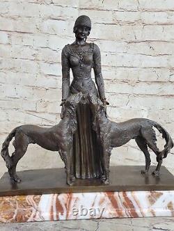 Fabuleux Bronze Statue Sculpture Fille Femme Dame Chien Figurine Art Déco