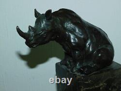 Figure de Bronze Rhinocéros J. B Deposee Garantie Paris, Signé Milo, Sculpture