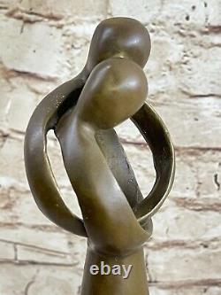 Fonte Bronze Sculpture De Un Kissing Couple Art Contemporain Pièce Par Milo