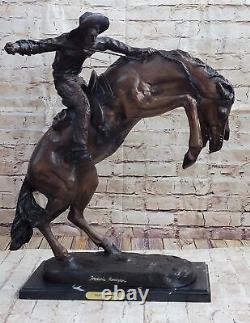 Frederic Remington Laineux Chaps Bronze Sculpture Art Déco Ouest Marbre Figurine