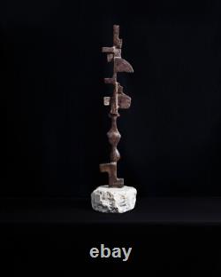 Grande sculpture en bronze XXème visage stylisé art abstrait signée abstraction