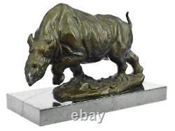 Incroyablement Détaillé Rhinocéros Bronze Noir Rhinocéros Art Faune Sculpture