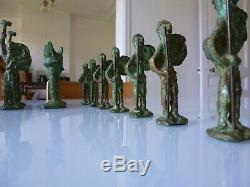Jeu D'echec En Bronze Massif Sculpture Art Moderne A Identifier