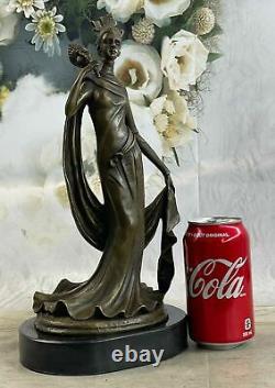 Jeune Femme Cautiously Marche Bronze Sculpture Moreau Signé Figurine Statue Art