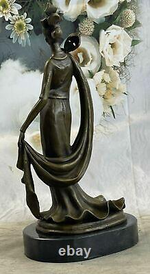 Jeune Femme Cautiously Marche Bronze Sculpture Moreau Signé Figurine Statue Art