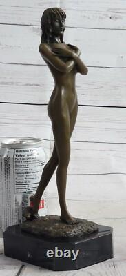 Main Fabriqué Fille Chair Bronze Sculpture Statue Art Figurine Ouvre