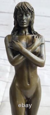 Main Fabriqué Fille Chair Bronze Sculpture Statue Art Figurine Ouvre