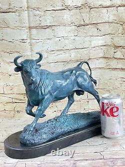 Majestic Bronze Art Sculpture Statue Vache Classique Taureau Signé Lecoutier